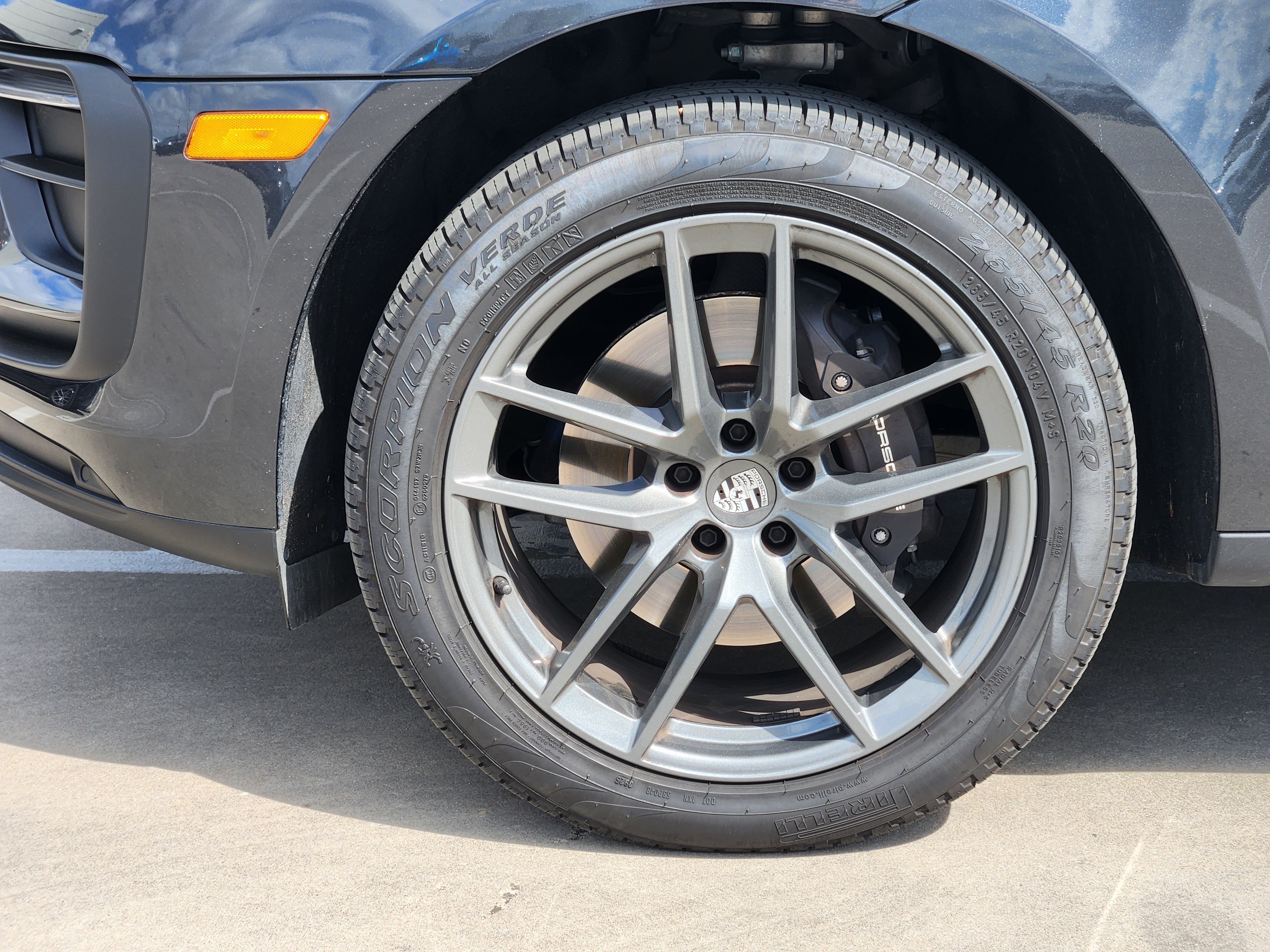 Certified 2026 Porsche Macan Turbo AWD/4WD image 13