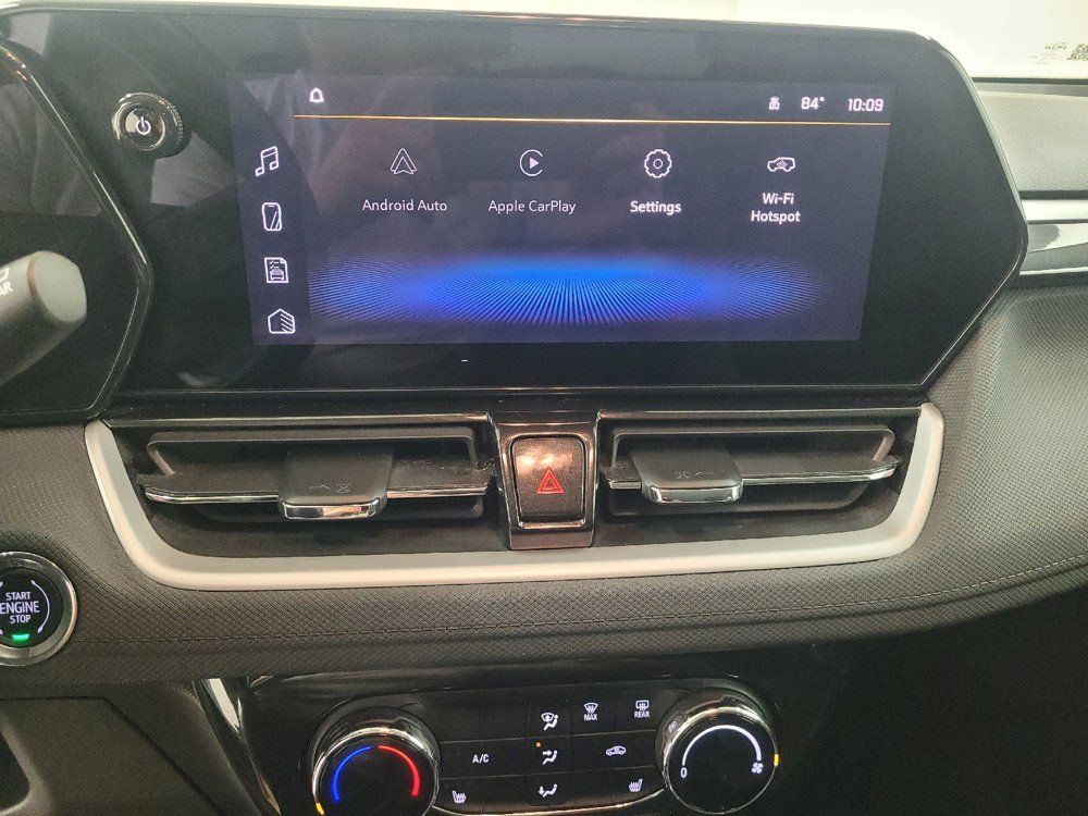 Used 2024 Chevrolet TrailBlazer LT w/ LT Cold Weather Package FWD image 25