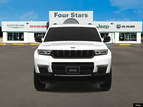 New 2025 Jeep Grand Cherokee L Limited w/ Black Appearance Package image 12
