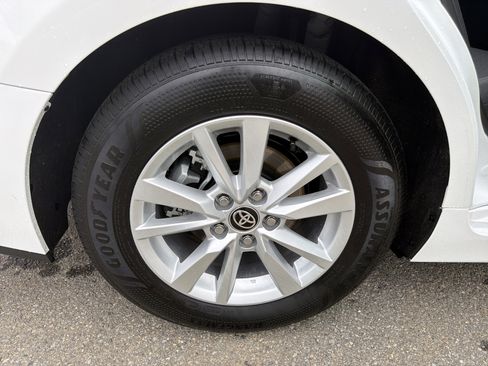 New 2026 Toyota Corolla SE image 17