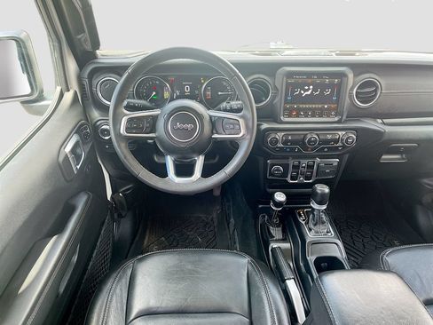 Used 2023 Jeep Wrangler Unlimited Sahara AWD/4WD image 20