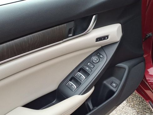 Used 2021 Honda Accord EX-L image 9
