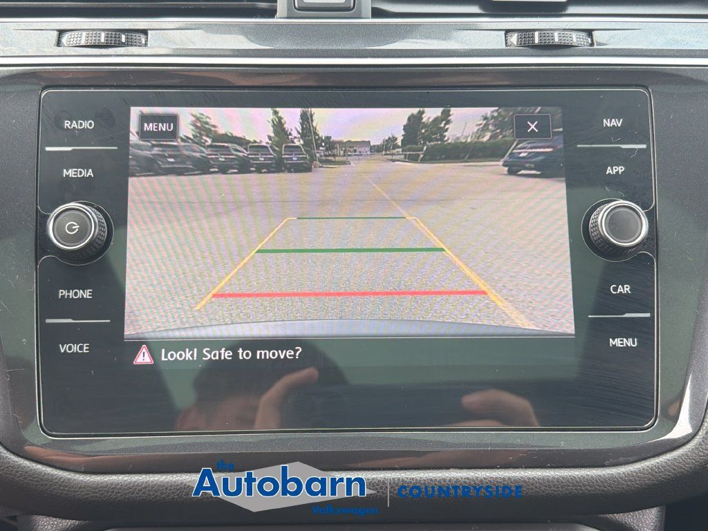 Used 2020 Volkswagen Tiguan SEL Premium R-Line AWD/4WD image 18