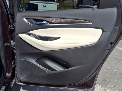 Used 2023 Buick Enclave Avenir image 14