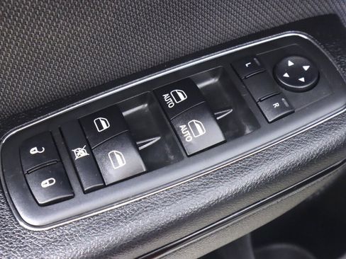 Used 2017 Dodge Charger SE w/ Blacktop Package RWD image 24