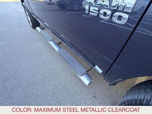 Used 2018 RAM 1500 Big Horn image 9