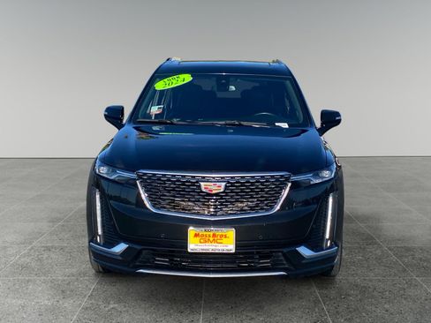 Used 2024 Cadillac XT6 Premium Luxury FWD image 8
