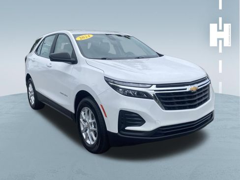 Used 2024 Chevrolet Equinox LS FWD image 1