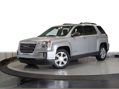 Used 2017 GMC Terrain SLT w/ Open Road Package AWD/4WD image 1