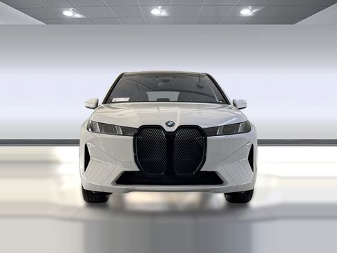 New 2026 BMW iX xDrive45 image 6