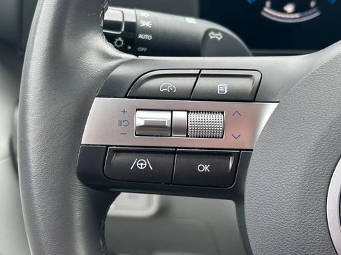 Used 2025 Hyundai Kona SEL image 34