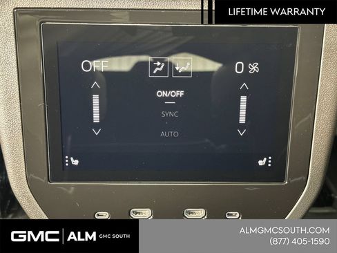 New 2026 GMC Yukon Denali Ultimate w/ LPO, Floor Liner Package AWD/4WD image 25