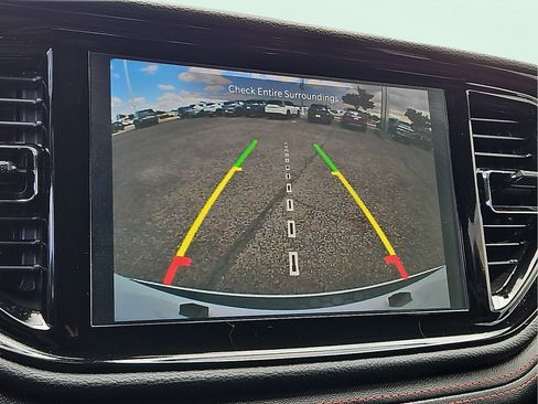 Used 2025 Dodge Durango GT RWD image 16