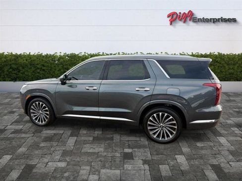 Used 2024 Hyundai Palisade Calligraphy FWD image 3