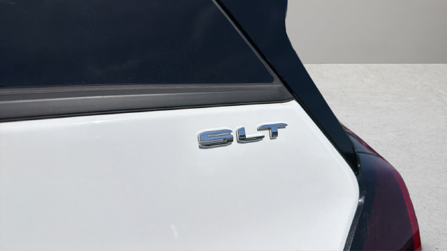 Used 2024 GMC Terrain SLT AWD/4WD image 44