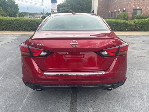 Used 2023 Nissan Altima 2.5 SR w/ SR Premium Package FWD image 6