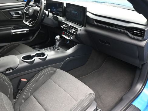 Used 2024 Ford Mustang GT RWD image 12