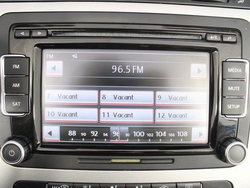 Used 2010 Volkswagen Eos Komfort image 4