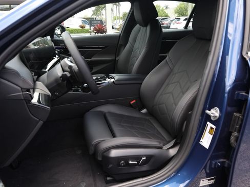 Used 2026 BMW 530i RWD image 17