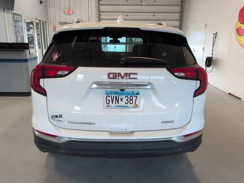 Certified 2021 GMC Terrain SLT w/ Infotainment Package II AWD/4WD image 4