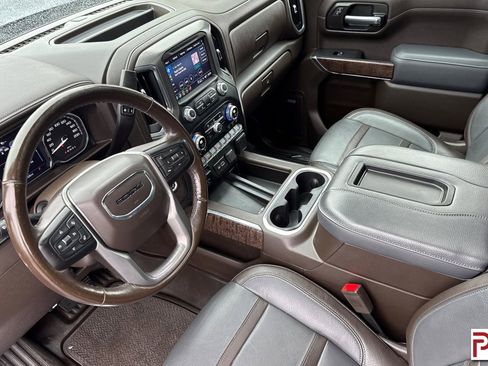 Used 2022 GMC Sierra 1500 Denali w/ Denali Reserve Package image 10