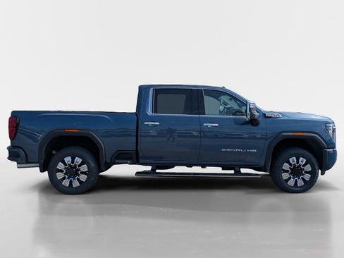 New 2026 GMC Sierra 2500 Denali w/ Denali Reserve Package AWD/4WD image 3