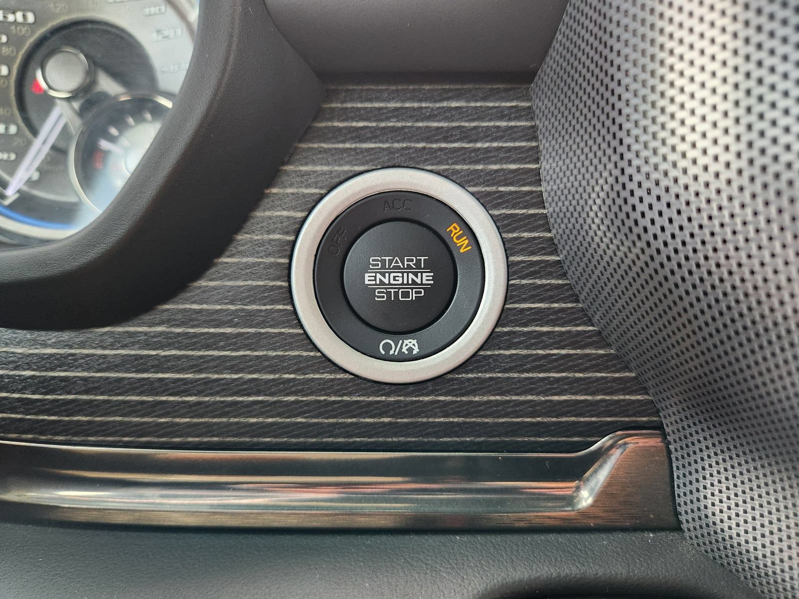 Used 2021 RAM 1500 Limited AWD/4WD image 23