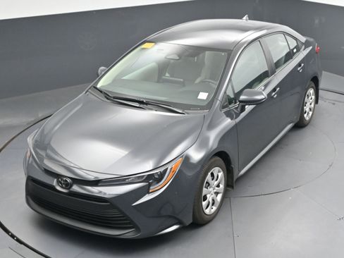 Certified 2024 Toyota Corolla LE image 31