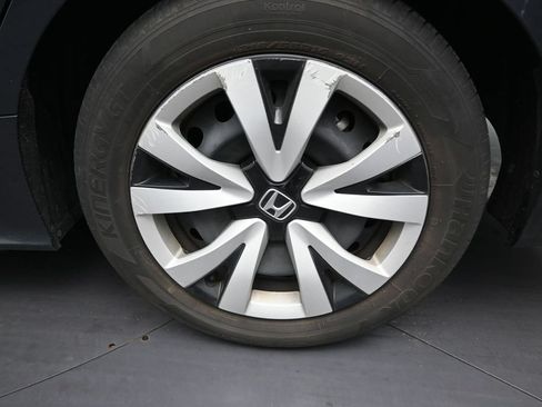 Used 2024 Honda Civic LX image 9