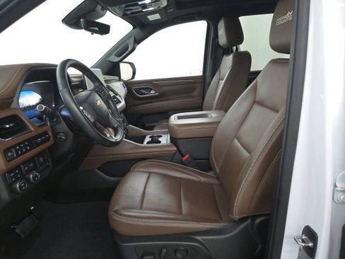 Used 2024 Chevrolet Tahoe High Country image 6