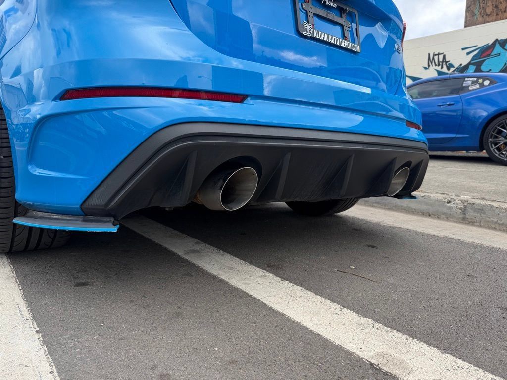 Used 2017 Ford Focus RS AWD/4WD image 9