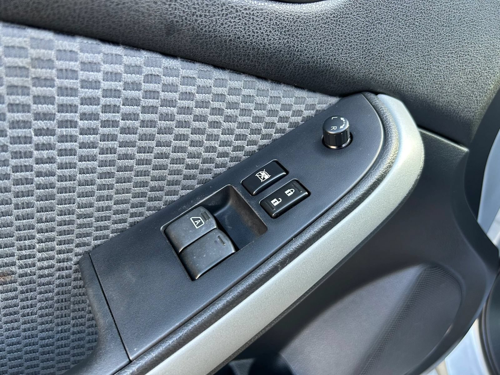 Used 2009 Nissan Altima 2.5 S FWD image 19