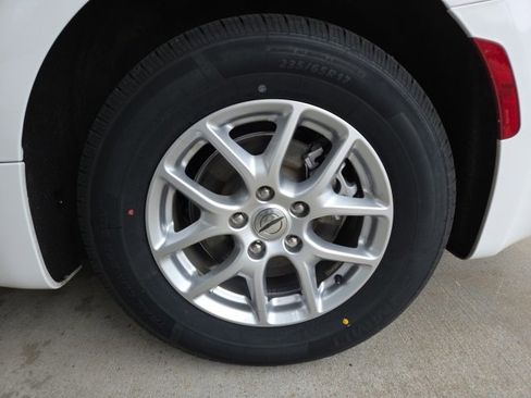 Used 2022 Chrysler Pacifica Touring-L image 60