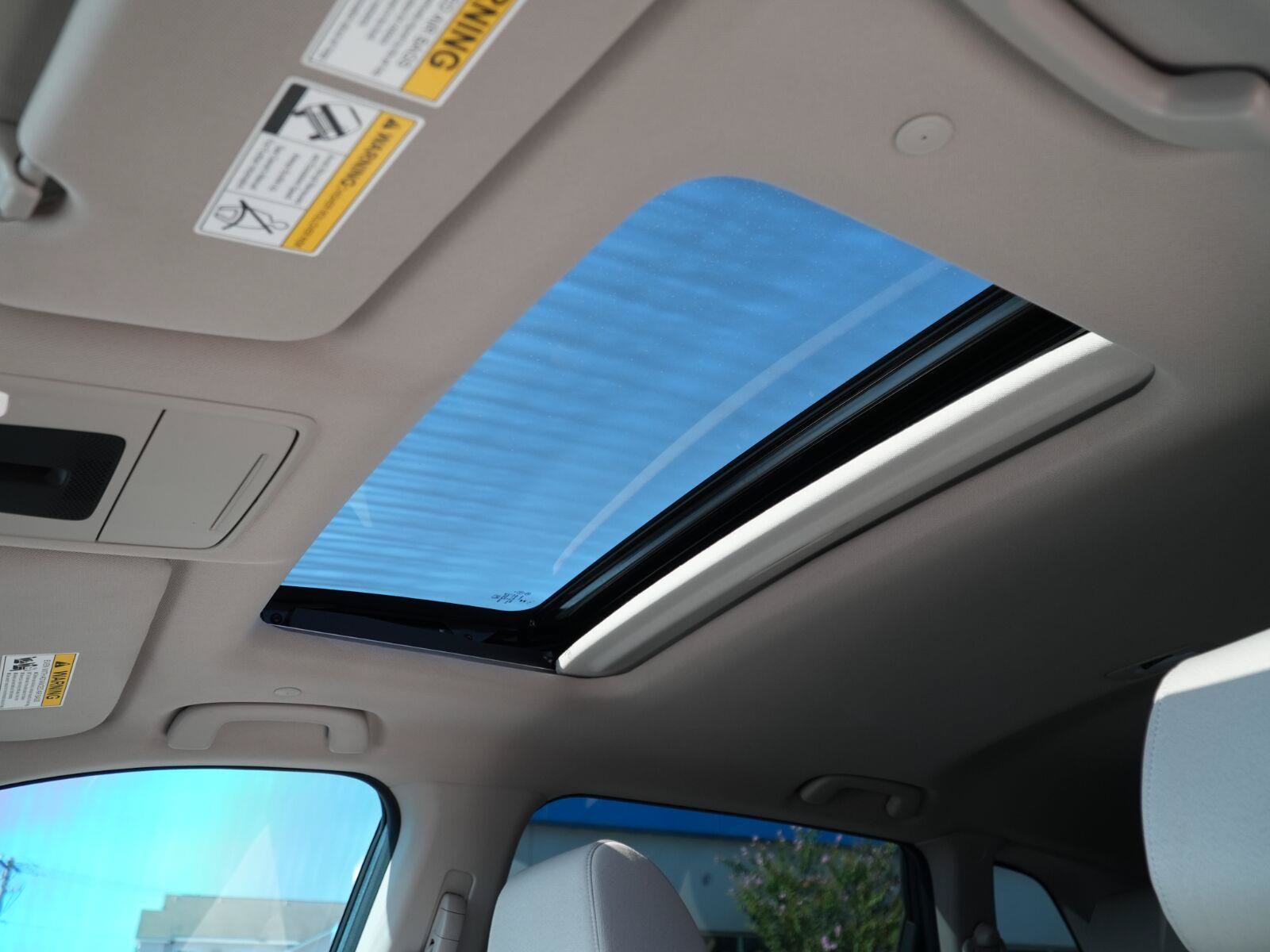 Used 2025 Honda CR-V EX image 9