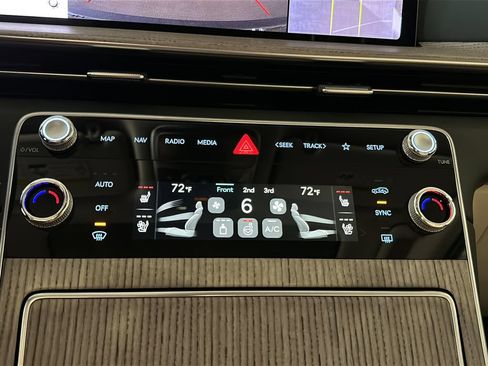 New 2026 Genesis GV80 2.5T Prestige AWD/4WD image 29