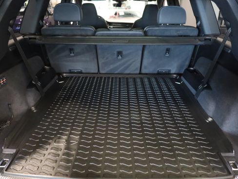 Used 2023 Audi SQ7 Prestige image 7