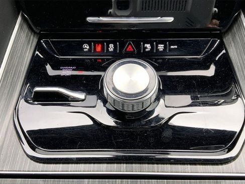 Used 2023 Jeep Wagoneer Series II image 16