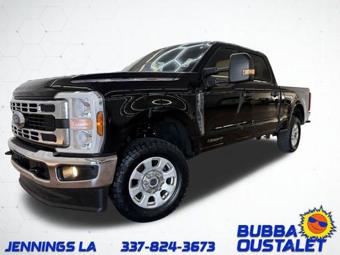 Used 2024 Ford F250 XLT image 1