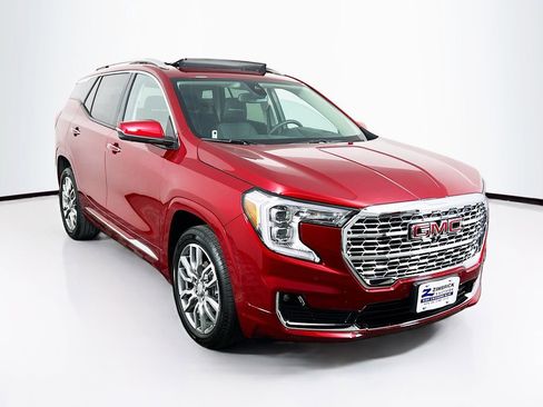 Certified 2024 GMC Terrain Denali w/ Denali Premium Package AWD/4WD image 1