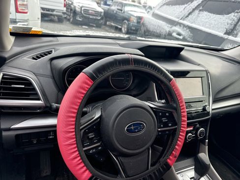 Used 2020 Subaru Forester Premium image 17