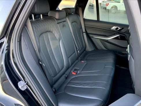 Used 2025 BMW X5 xDrive50e image 19
