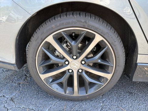 Used 2021 Honda Civic Sport image 9