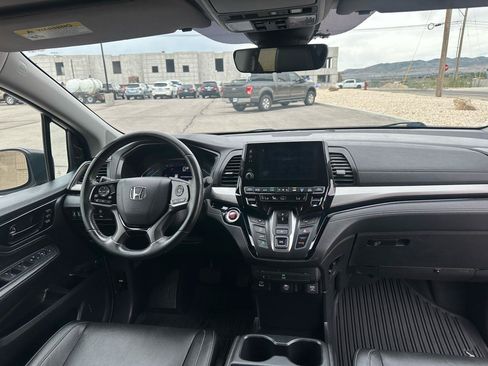 Used 2023 Honda Odyssey Touring image 14