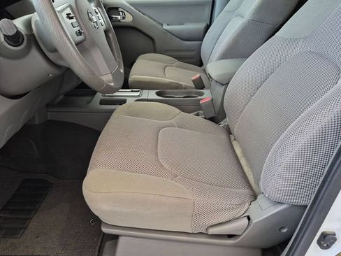 Used 2019 Nissan Frontier SV AWD/4WD image 18
