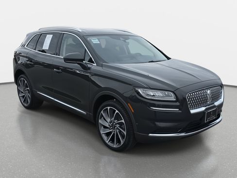 Used 2022 Lincoln Nautilus Reserve w/ Equipment Group 201A image 3