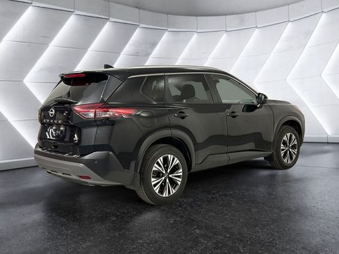 Used 2022 Nissan Rogue SV w/ SV Premium Package FWD image 4