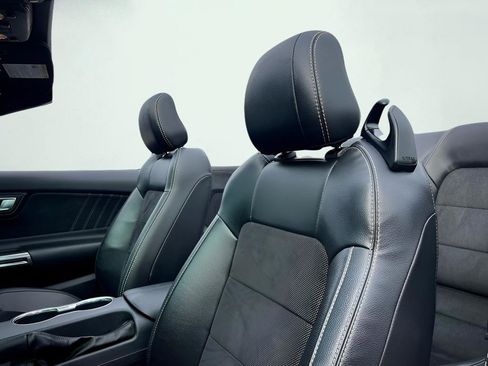 Used 2021 Ford Mustang GT Premium w/ Carbon Sport Interior Package image 37