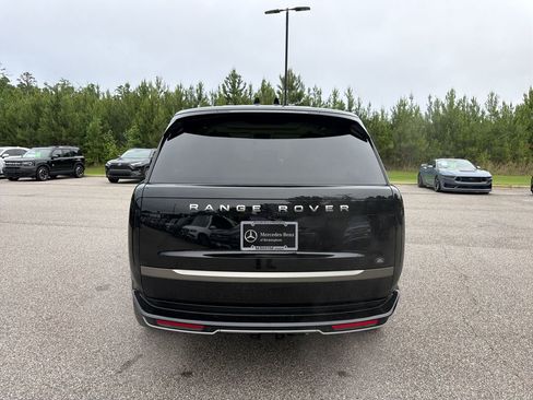 Used 2024 Land Rover Range Rover SE AWD/4WD image 11