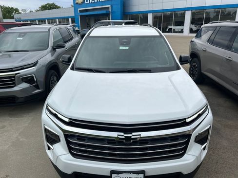 New 2026 Chevrolet Traverse LT w/ Driver Confidence Package FWD image 14