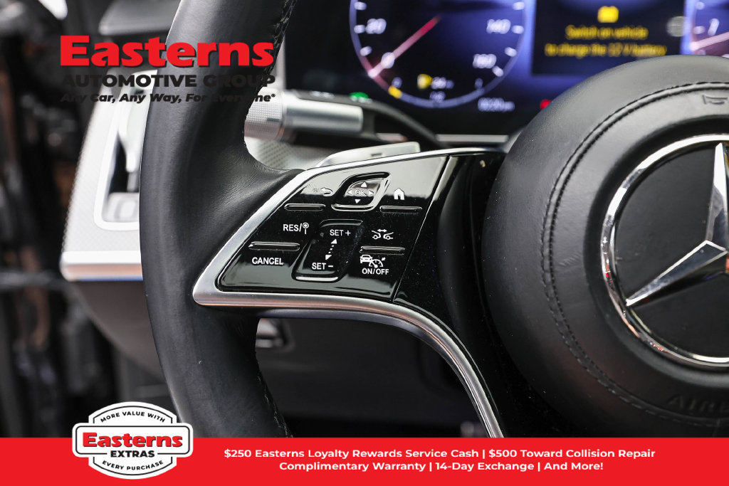Used 2022 Mercedes-Benz S 500 4MATIC w/ AMG Line Package image 18